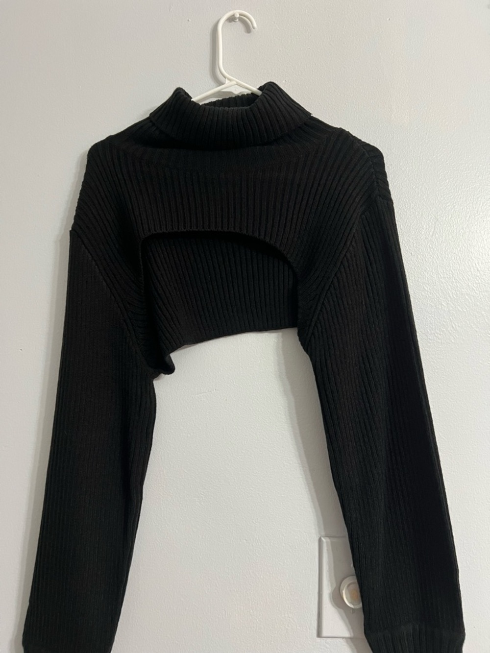 H&M Divided Black Ribbed Cropped Turtleneck Shrug